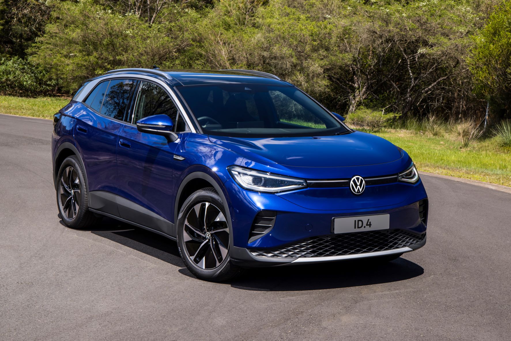 First Volkswagen ID.4 Electric SUVs Arrive – Seniordriveraus